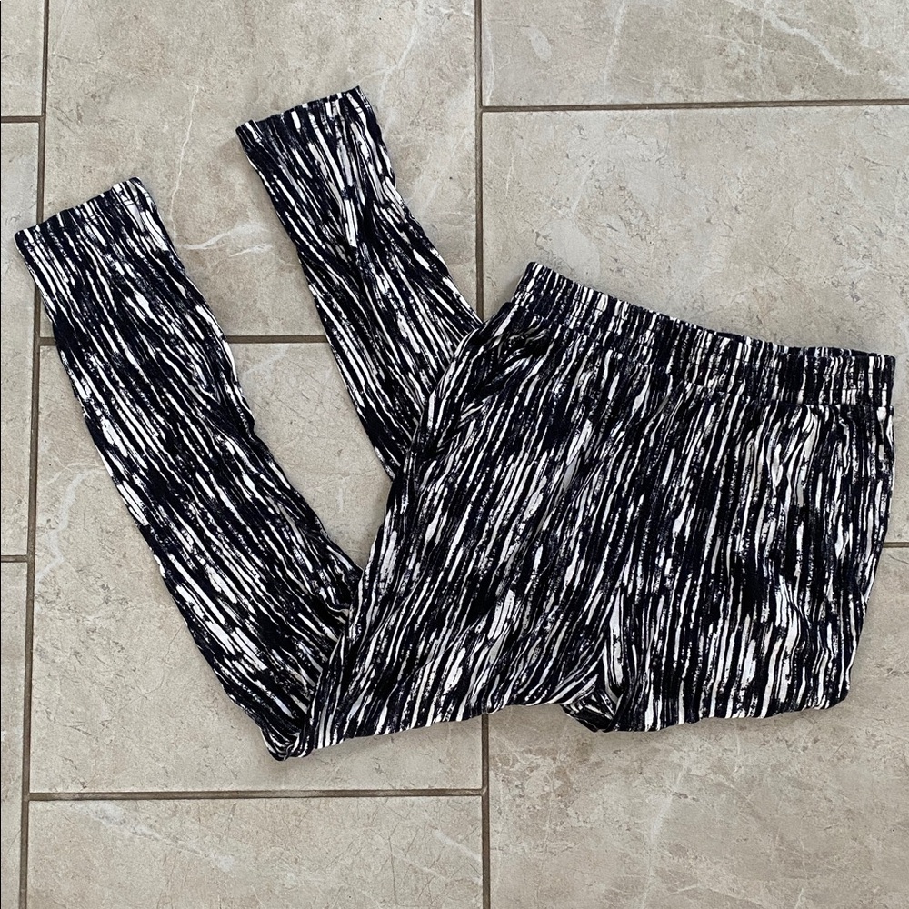 H&M Black White Distressed Stripes Printed Hi-Rise Pants